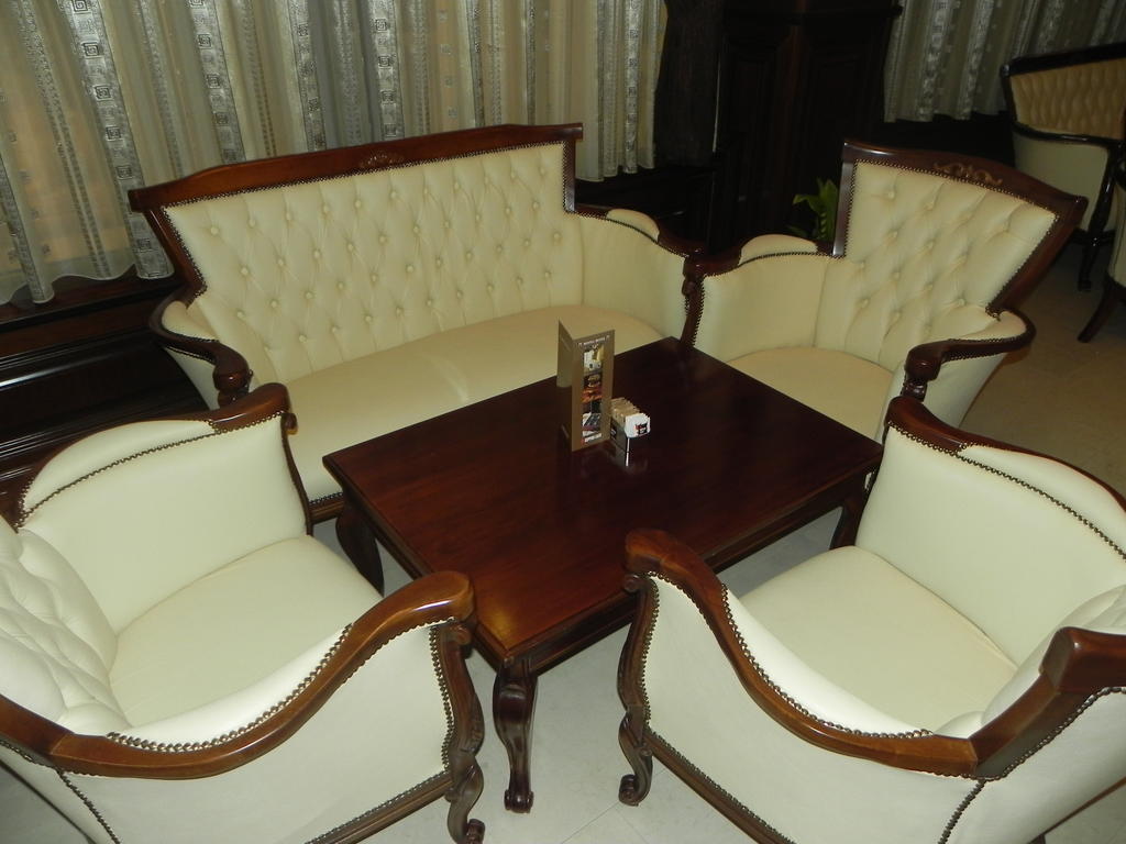 Hestia Hotel Кълъраш Екстериор снимка