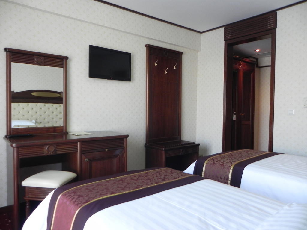 Hestia Hotel Кълъраш Стая снимка
